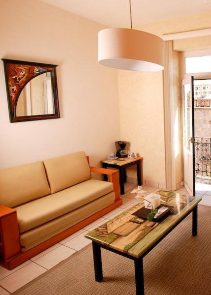 Hotel & Suites Galeria Morelia Ngoại thất bức ảnh