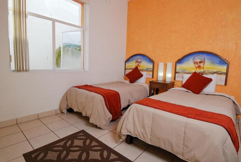 Hotel & Suites Galeria Morelia Phòng bức ảnh