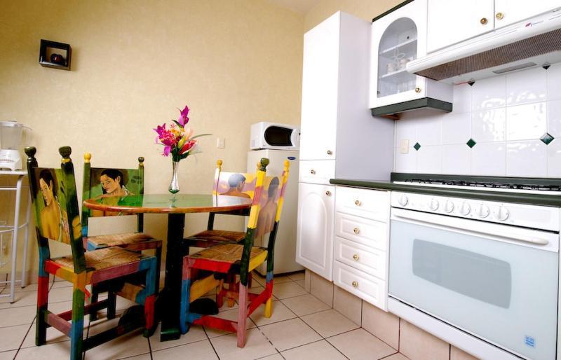 Hotel & Suites Galeria Morelia Phòng bức ảnh