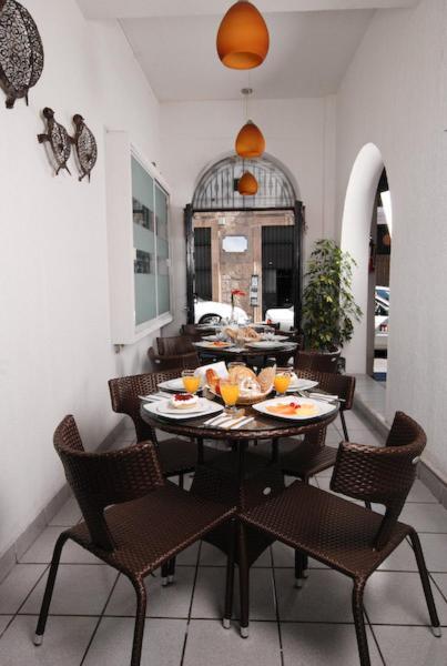 Hotel & Suites Galeria Morelia Ngoại thất bức ảnh