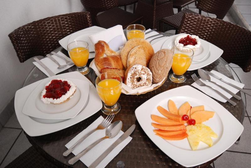 Hotel & Suites Galeria Morelia Ngoại thất bức ảnh