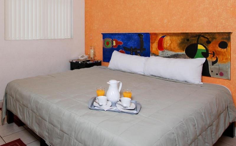 Hotel & Suites Galeria Morelia Ngoại thất bức ảnh