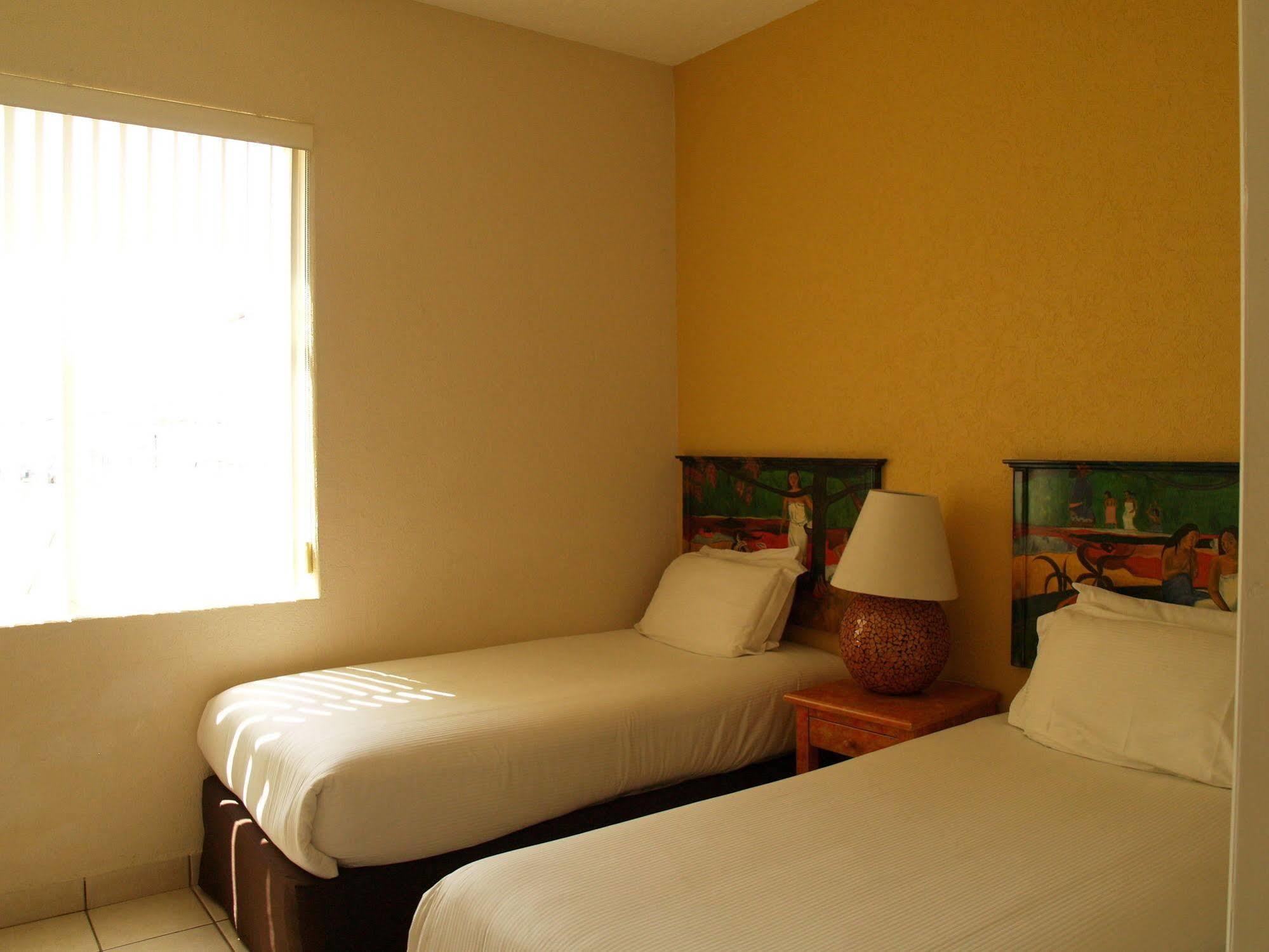 Hotel & Suites Galeria Morelia Ngoại thất bức ảnh