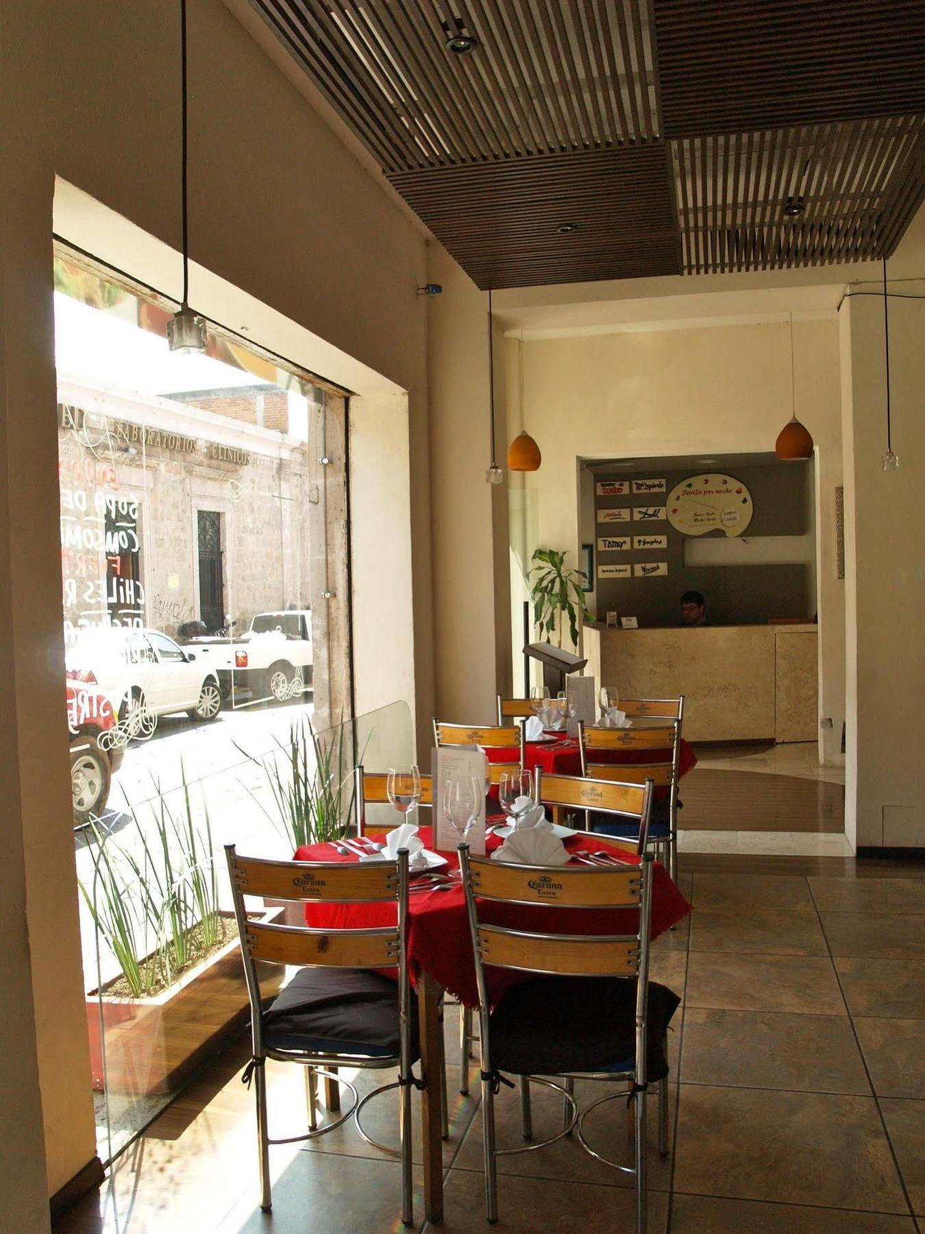 Hotel & Suites Galeria Morelia Ngoại thất bức ảnh